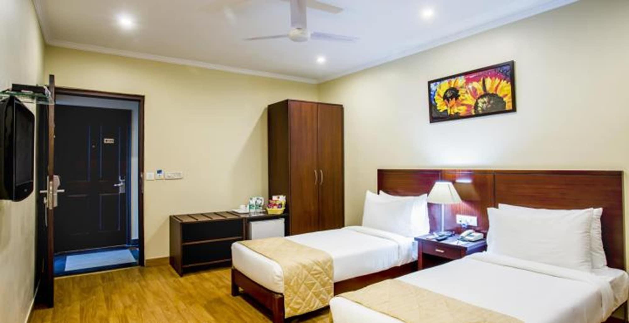 Clarks Inn Nehru Place Nueva Delhi Exterior foto