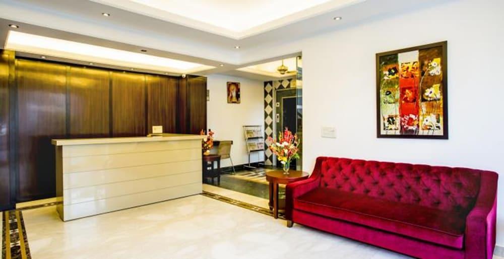 Clarks Inn Nehru Place Nueva Delhi Exterior foto